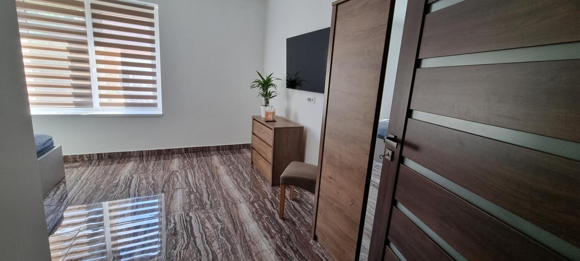 Hos Vendeghaz Miskolc -Oenallo Vendeghaz, Mely Csak Az Oenoeke Экстерьер фото